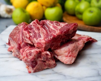 Свинина на кости охлаждённая 1 кг - купить в Асиялане
